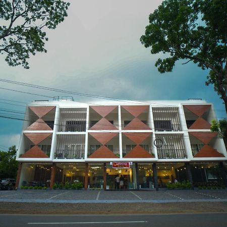Royalton Residency Hotel Mundakāyam Exterior foto